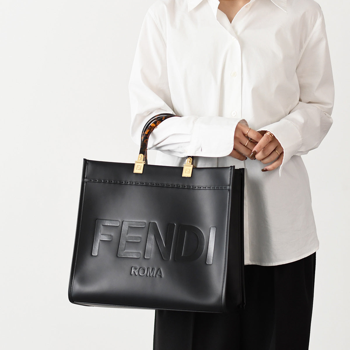 FENDI フェンディ サンシャイン ミディアム