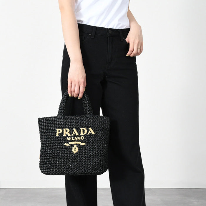 PRADA クロシェバッグ