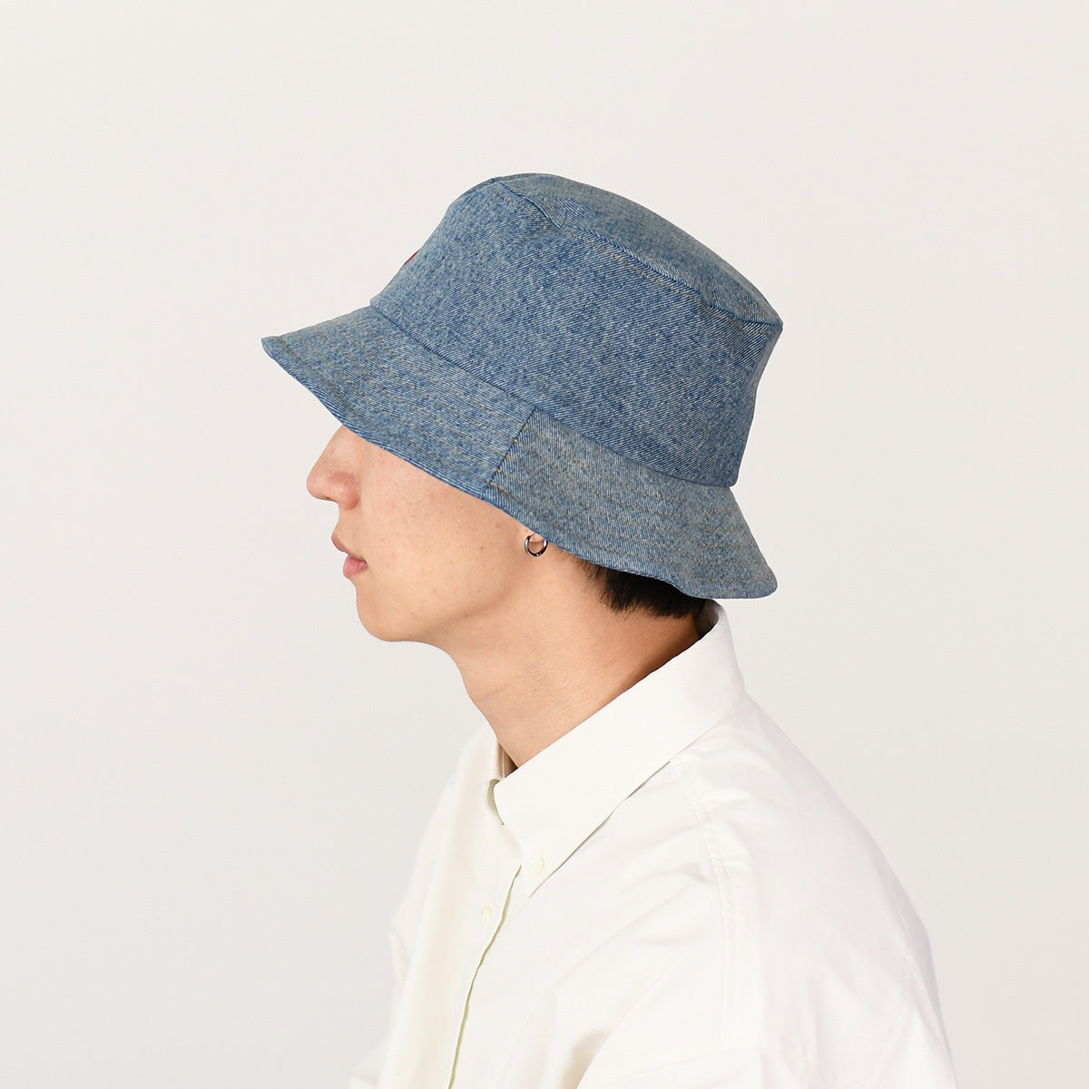 AMI ALEXANDRE MATTIUSSI 데님 버킷 모자