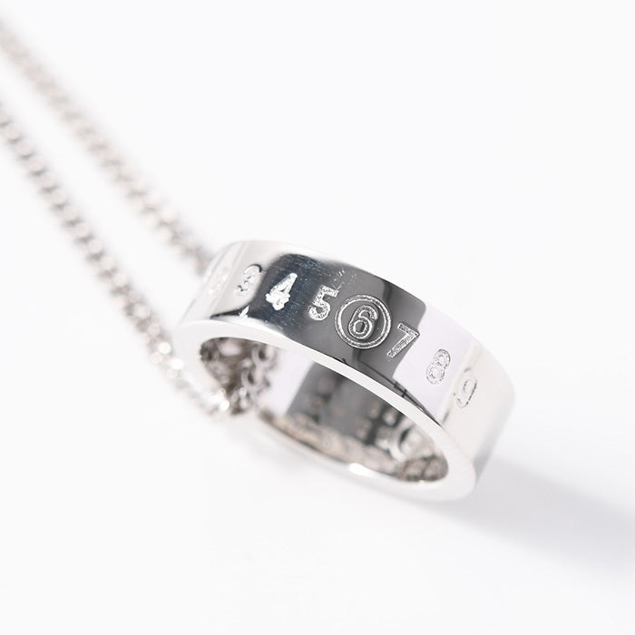 MM6 Numeric ミニマル ペンダントリングネックレス