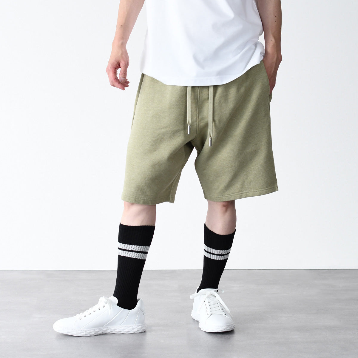 AMI PARIS コットンフリース ショートパンツ