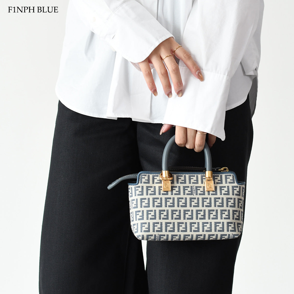 FENDI バイ ザ ウェイ ミニ ポーチ FFモチーフ
