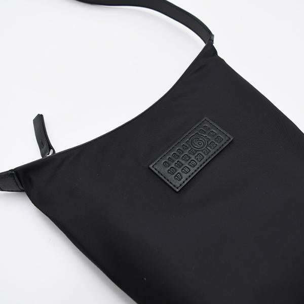 MM6 MAISON MARGIELA 「ニューメリック」 ナイロン バーティカル クロスボディバッグ