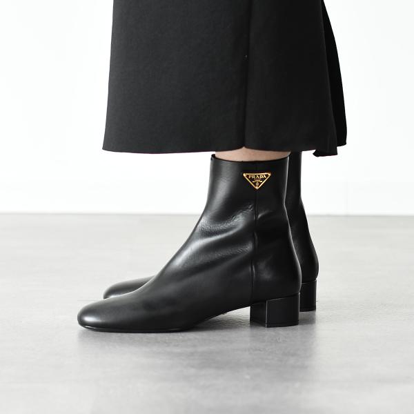 PRADA レザーアンクルブーツ