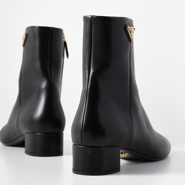 PRADA レザーアンクルブーツ