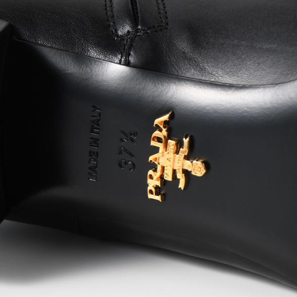 PRADA レザーアンクルブーツ