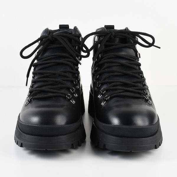 PRADA Brixxen レザー ブーティー