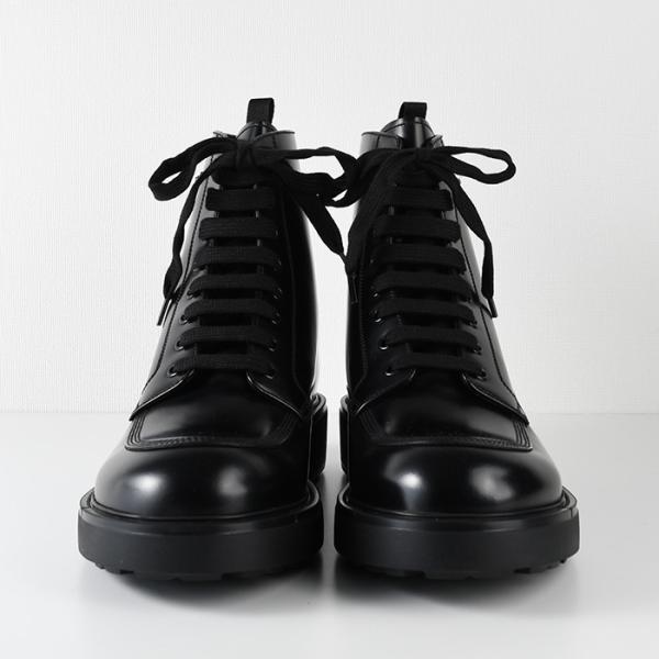 PRADA ブラッシュドレザー ブーツ