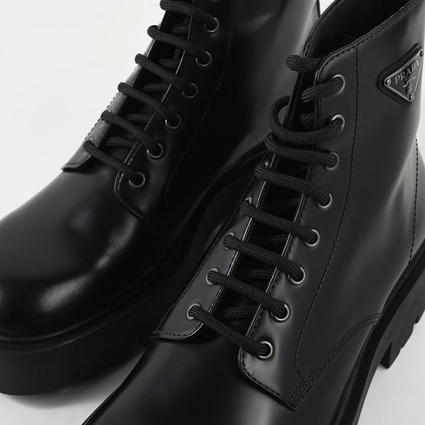 PRADA ブラッシュドレザー コンバットブーツ