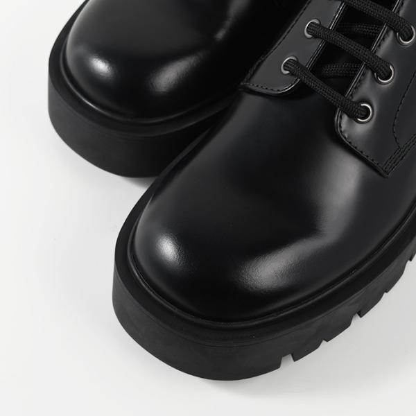 PRADA ブラッシュドレザー コンバットブーツ