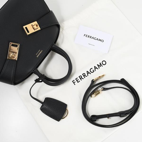 FERRAGAMO Hug 핸드백 (XS)