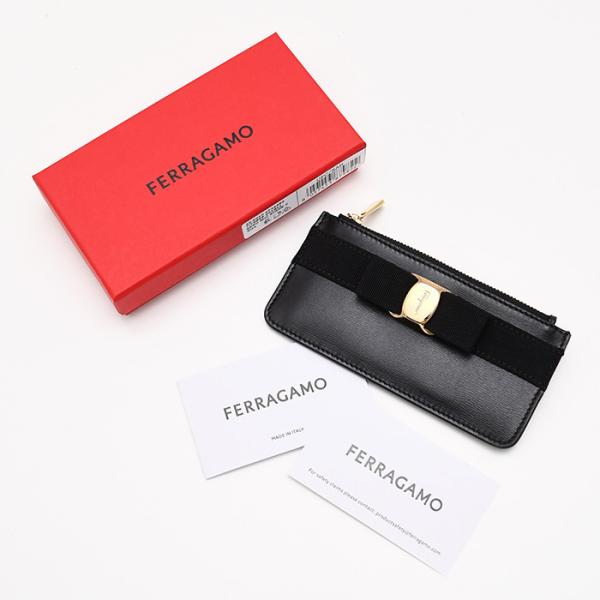 FERRAGAMO フェラガモ ヴァラリボン カードスロット付きコインケース
