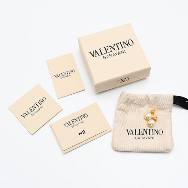 VALENTINO 시그니처 진주 귀걸이
