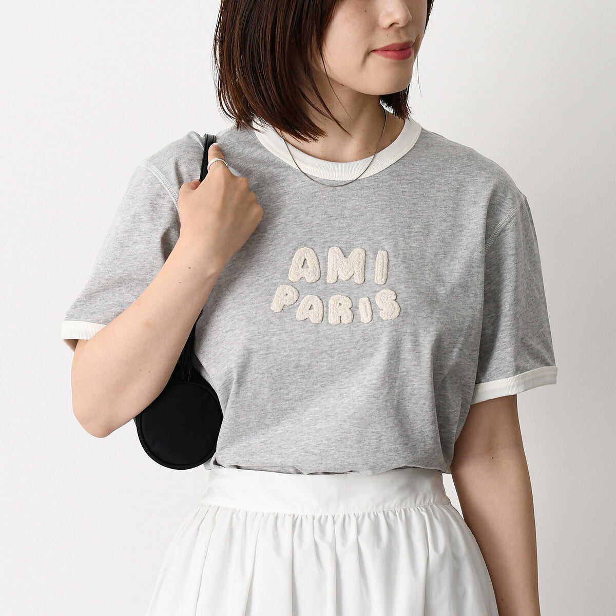 AMI ALEXANDRE MATTIUSS ニットパッチ クラシックフィットTシャツ
