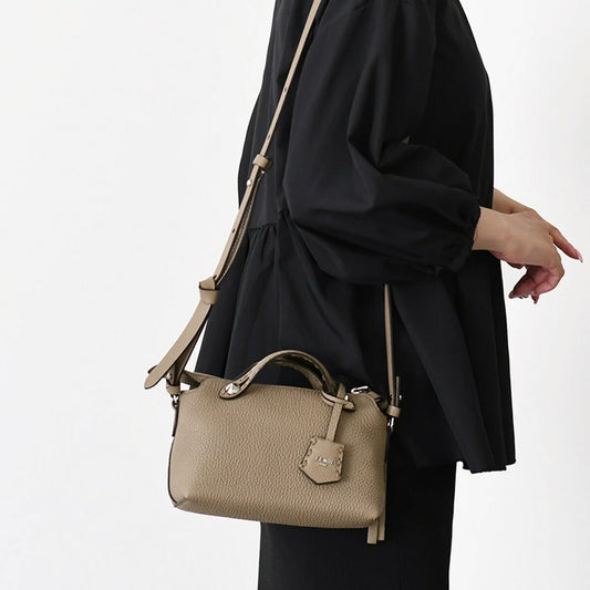FENDI フェンディ バイ ザ ウェイ セレリア ミニ