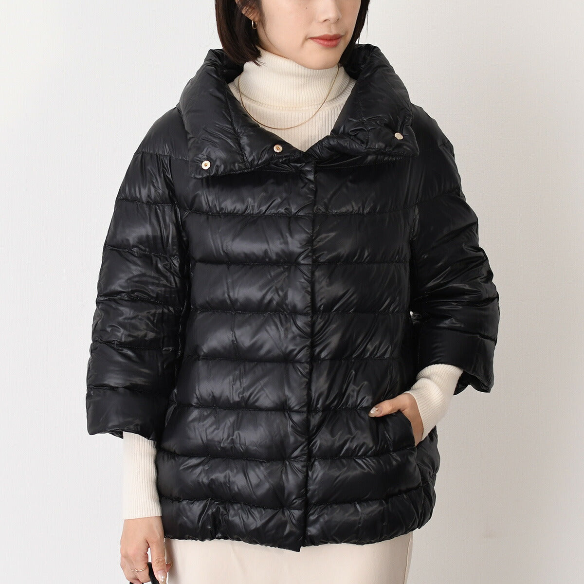 HERNO AMINTAショートダウンジャケット