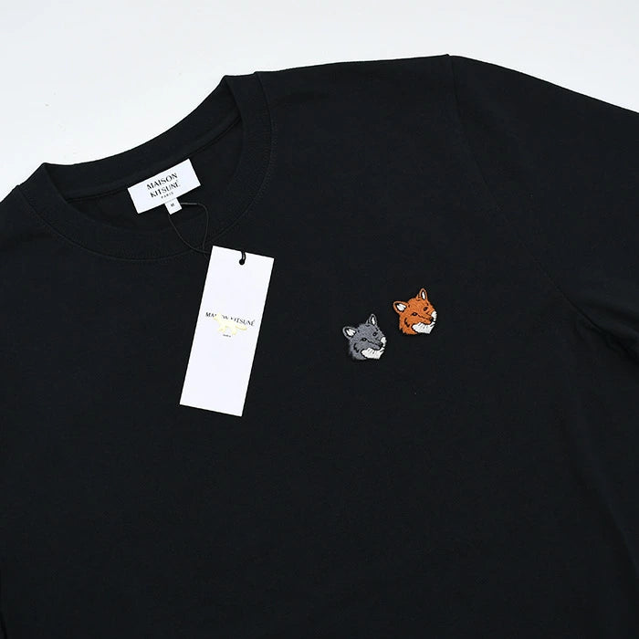 MAISON KITSUNE ダブルFOXパッチクラシックTシャツ