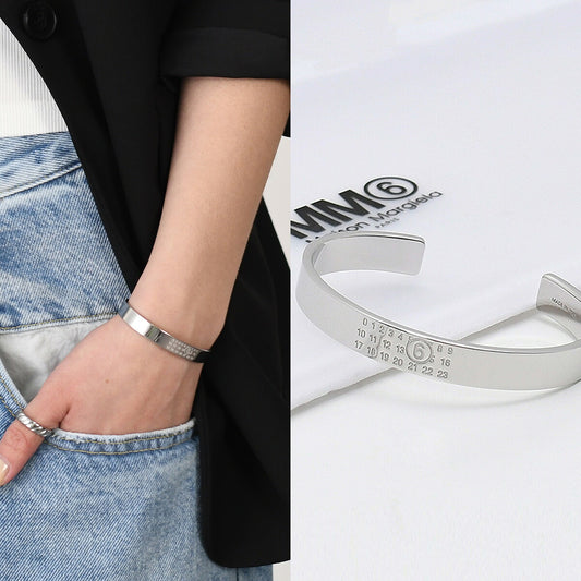 MM6 MAISON MARGIELA ニューメリック ミニマル カフブレスレット