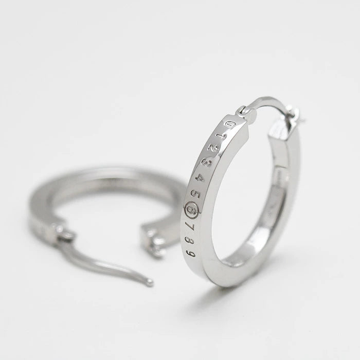 MM6 MAISON MARGIELA ナンバリング フープピアス