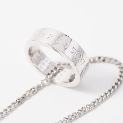 MM6 Numeric ミニマル ペンダントリングネックレス