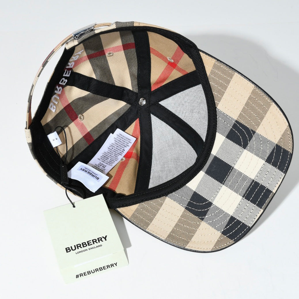 BURBERRY ヴィンテージチェックキャップ