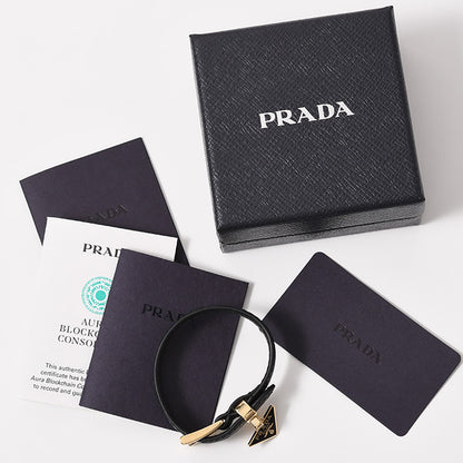 PRADA サフィアーノロゴブレスレット