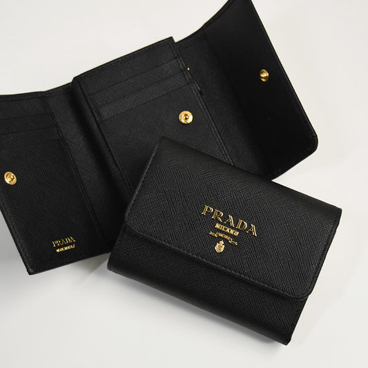 PRADA 프라다 사피아노 가죽 삼중 지갑 