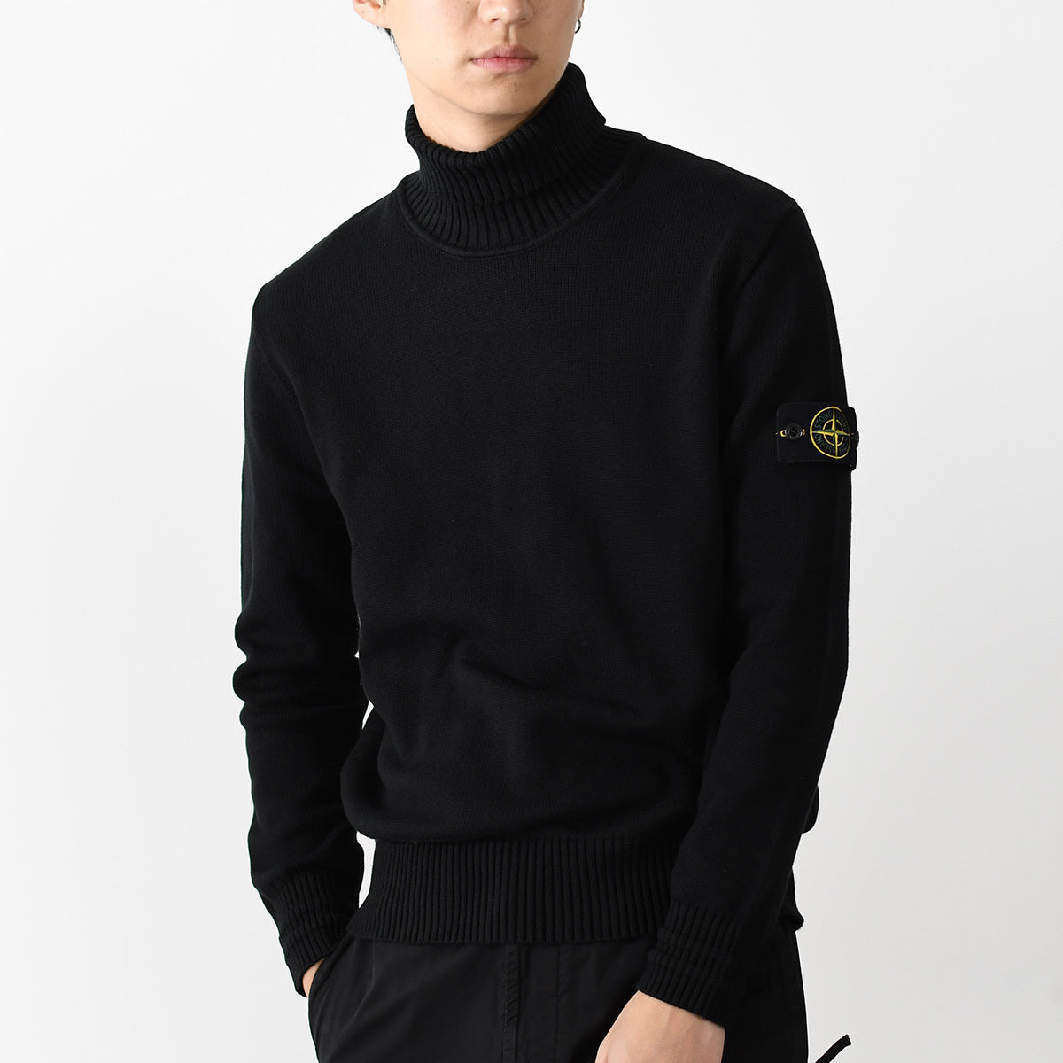 STONE ISLAND 505A2 WINTER COTTON ルーズフィット タートルネックセーター
