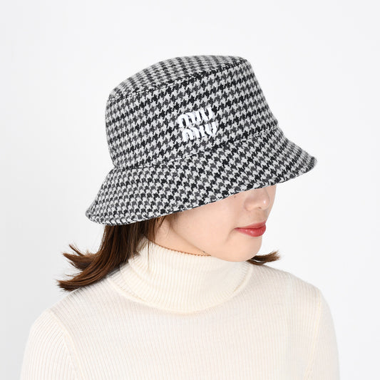 MIU MIU フロントロゴバケットハット