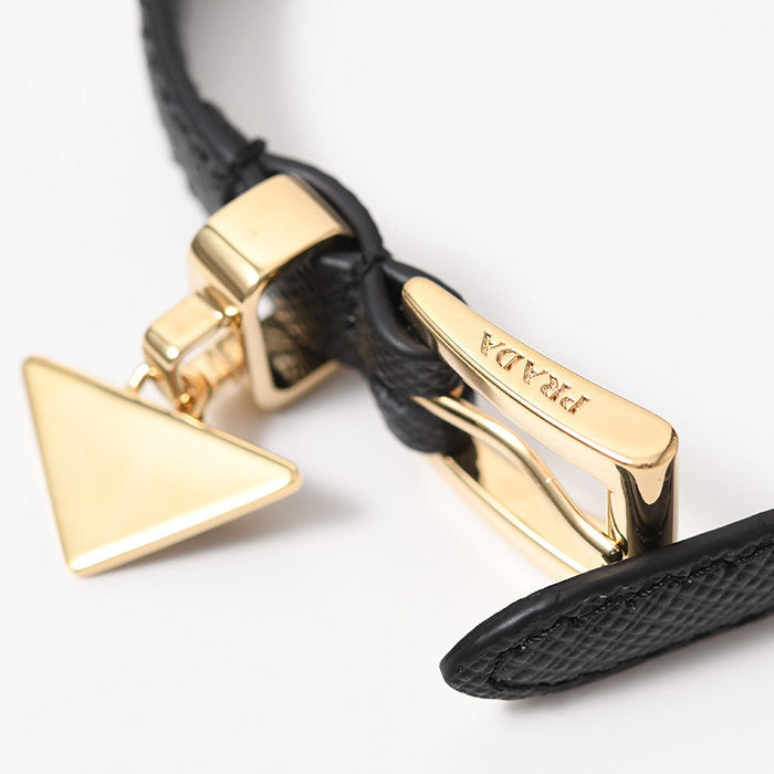 PRADA サフィアーノロゴブレスレット