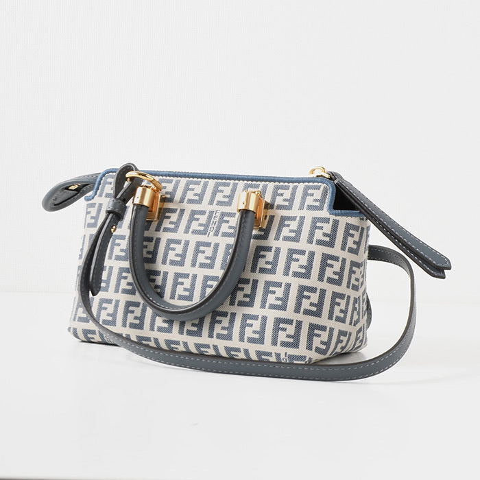 FENDI バイ ザ ウェイ ミニ ポーチ FFモチーフ