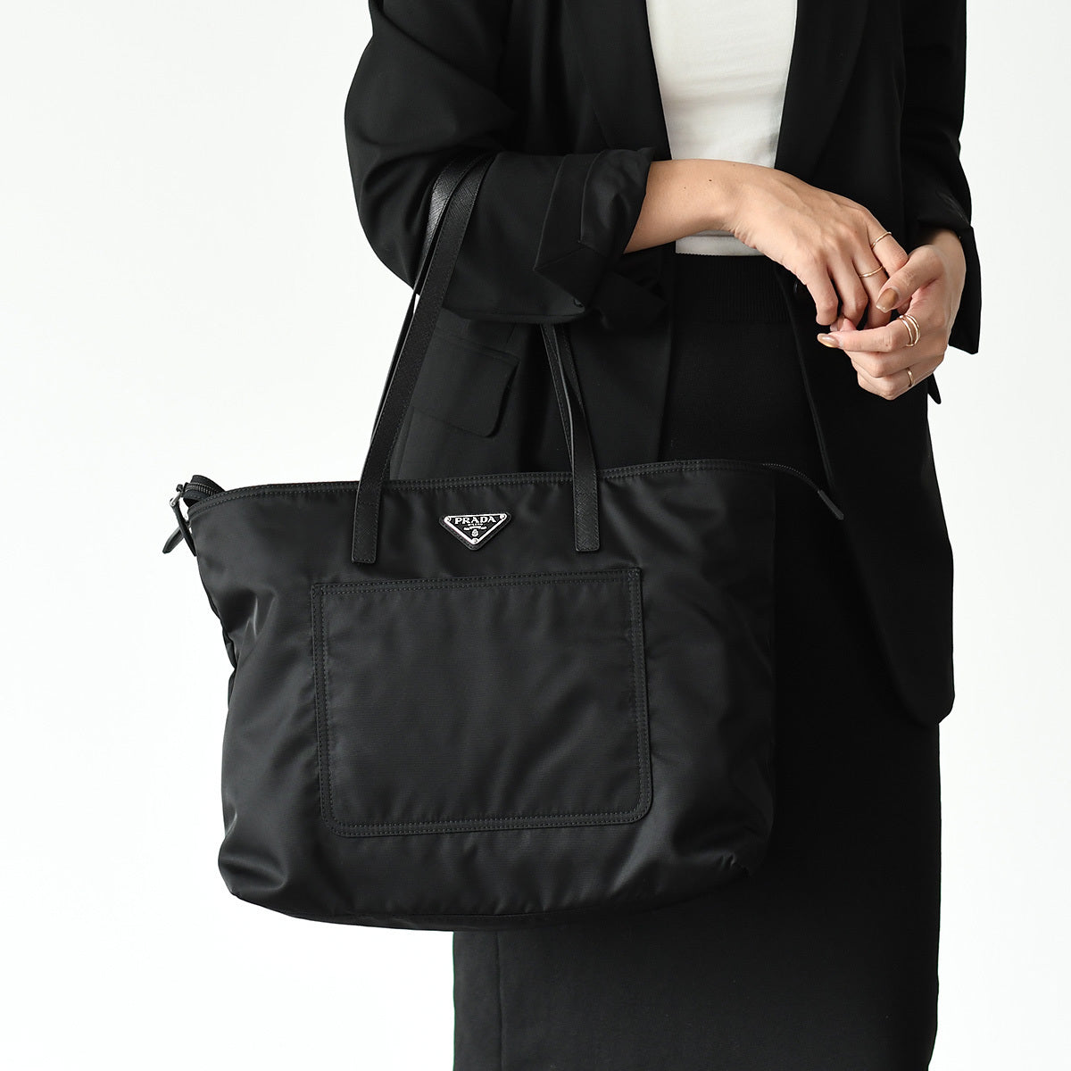 PRADA Re-Nylon トートバッグ