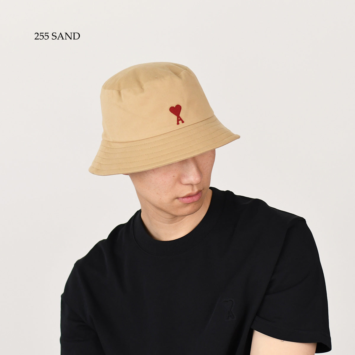 AMI ALEXANDRE MATTIUSSI BUCKET HAT 