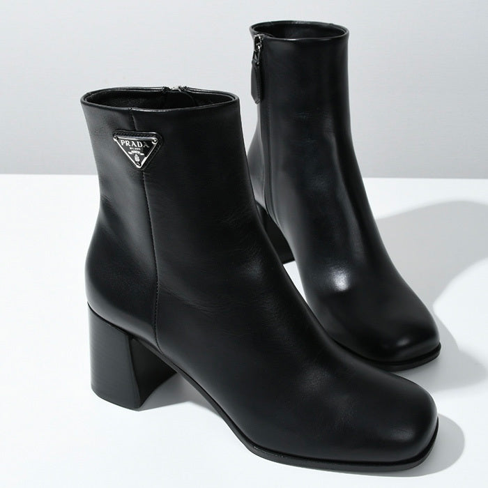 PRADA レザー ブーティー