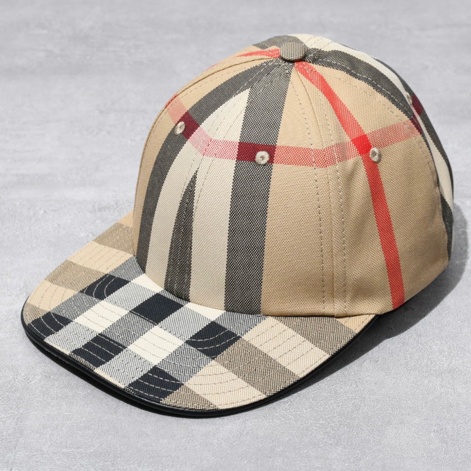 BURBERRY 빈티지 체크 캡 