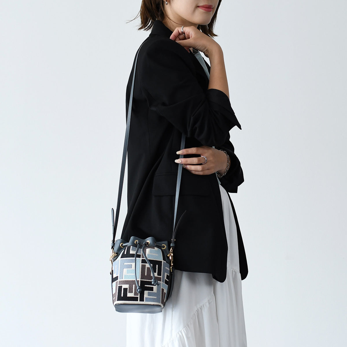 FENDI モン トレゾール マルチカラー ミニバッグ