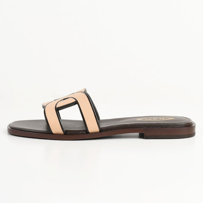 TOD'S レザーフラットサンダル