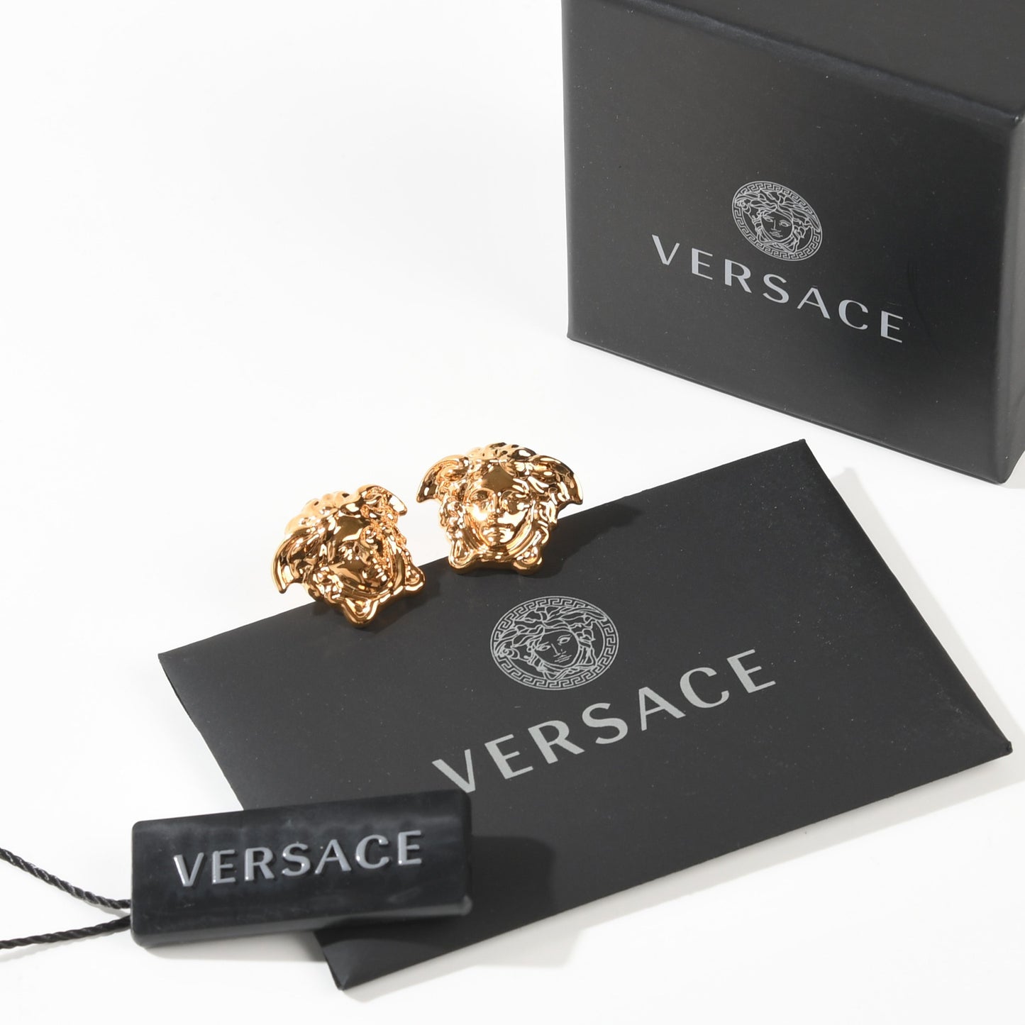 VERSACE メドゥーサ ヘッド ピアス