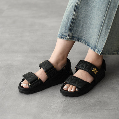 MIU MIU スポーティ マテラッセレザー サンダル