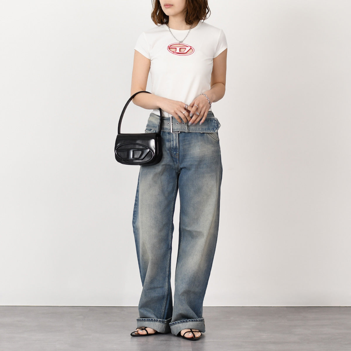 ACNE STUDIOS リラックスフィットジーンズ