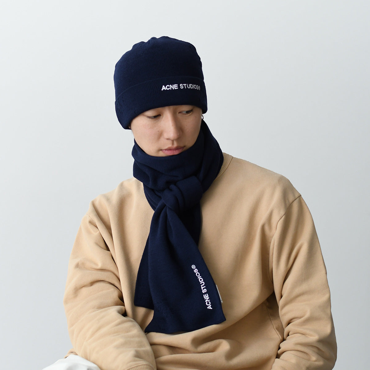 ACNE STUDIOS ロゴビーニー