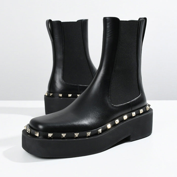 VALENTINO スタッズアンクルブーツ
