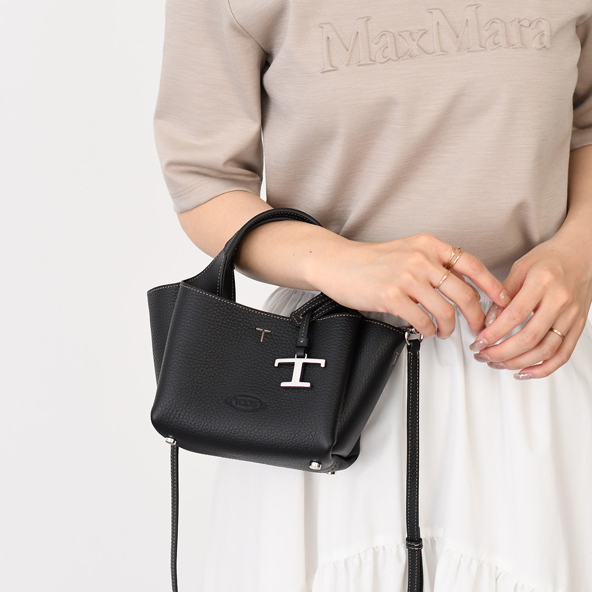 TOD'S メタリックエフェクトハフルハレリナシュス 【関税込】 TOD'S – FELICE