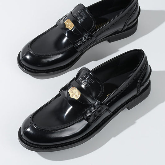 MIU MIU ブラッシュドレザーローファー
