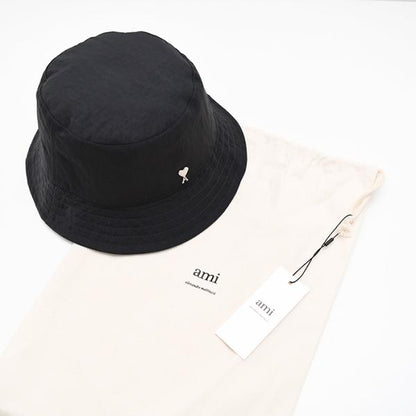 AMI PARIS AMI DE COEUR bucket hat 