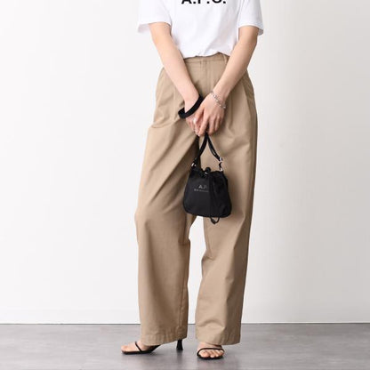 APC BACKSTAGE クロスボディポーチ
