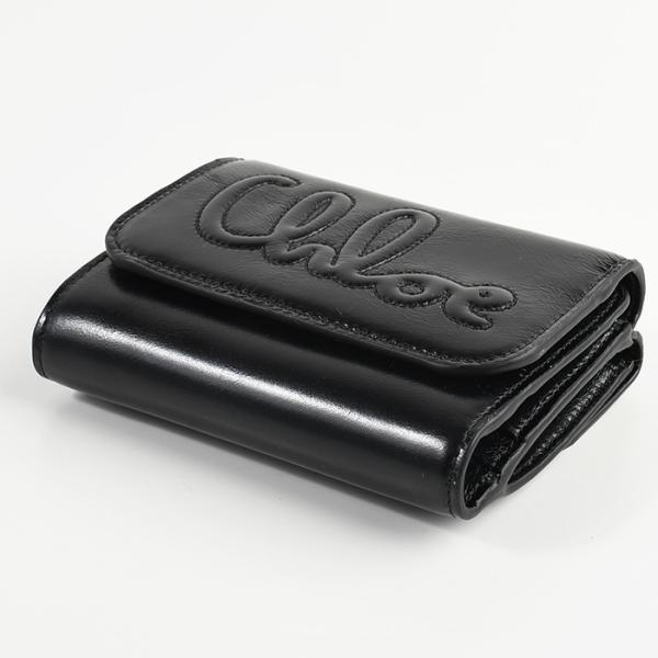 CHLOE シャイニーレザー製クロエ Cスモールトリフォールドウォレット