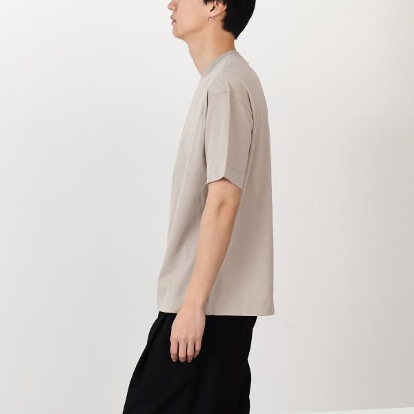 EMPORIO ARMANI 헤비 저지 양각 로고 티셔츠 