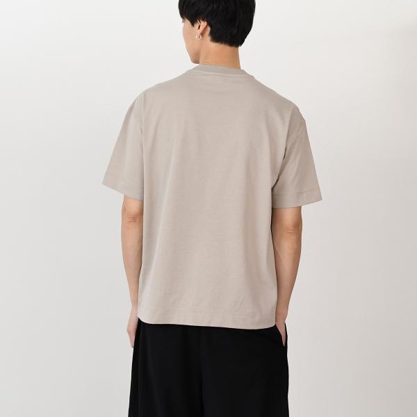 EMPORIO ARMANI 헤비 저지 양각 로고 티셔츠 