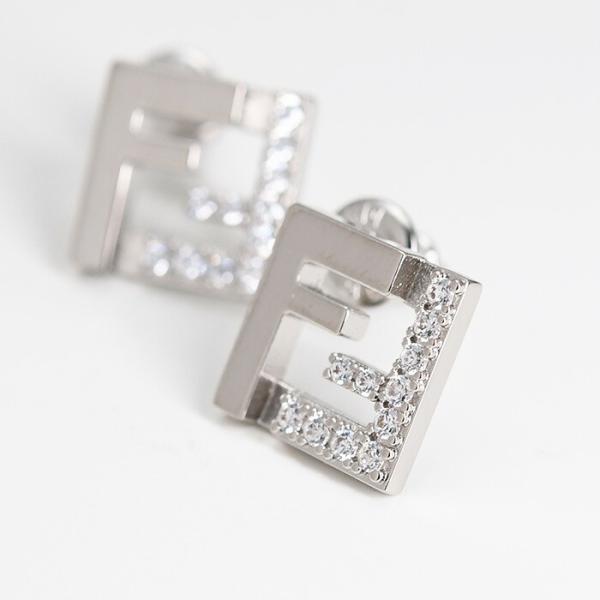 FENDI フォーエバー フェンディ ピアス